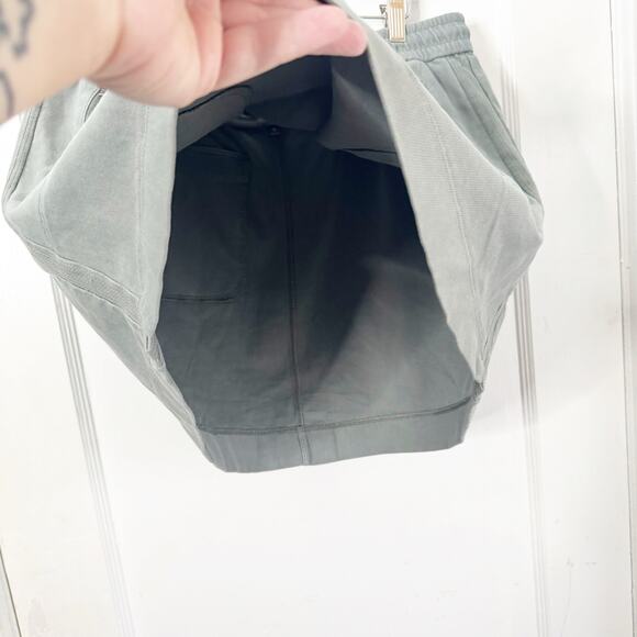 Athleta Farallon Mid Rise Skirt Semi Fitted Fern Green Activewear Hiking Size 10 - Picture 7 of 11